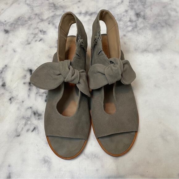 Bernardo Lizzie Peep Toe Nubuck Suede Slingback Sandal Booties - Picture 3 of 10